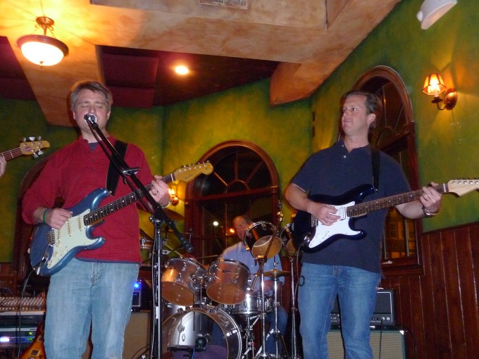 Peter Stuart Rowayton Darien Realtor guitarist Oneals Norwalk